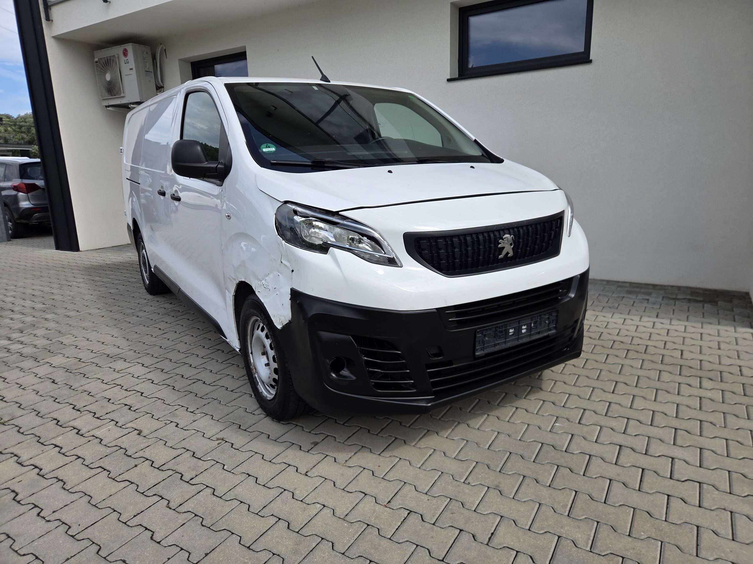PEUGEOT EXPERT